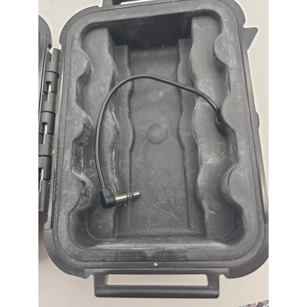 Pelican i1010 Hard Case Black Waterproof with Auxiliary Jack - NICE
